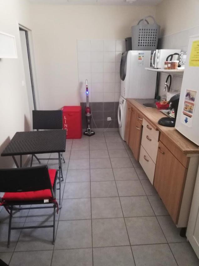 Chambre Avec Salle De Bain Privatisee Avec Petit Dejeuner Compris Auxonne Kültér fotó