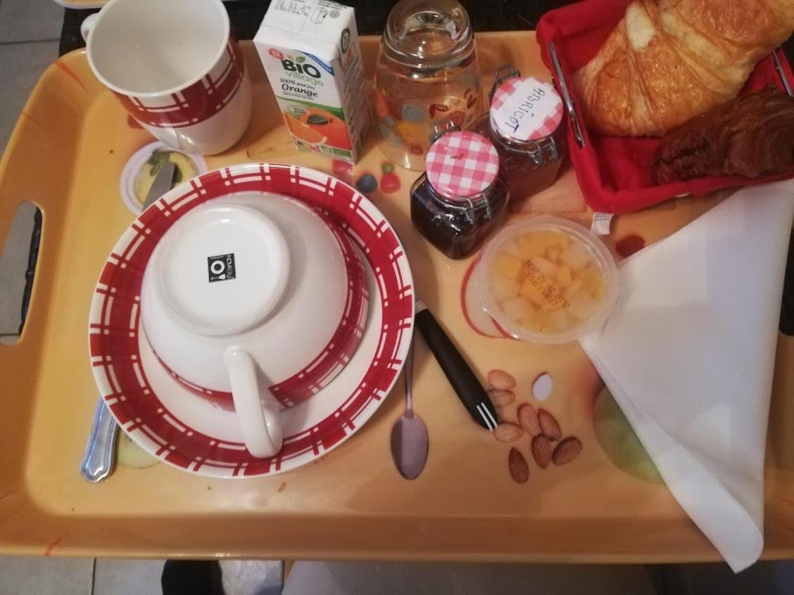 Chambre Avec Salle De Bain Privatisee Avec Petit Dejeuner Compris Auxonne Kültér fotó
