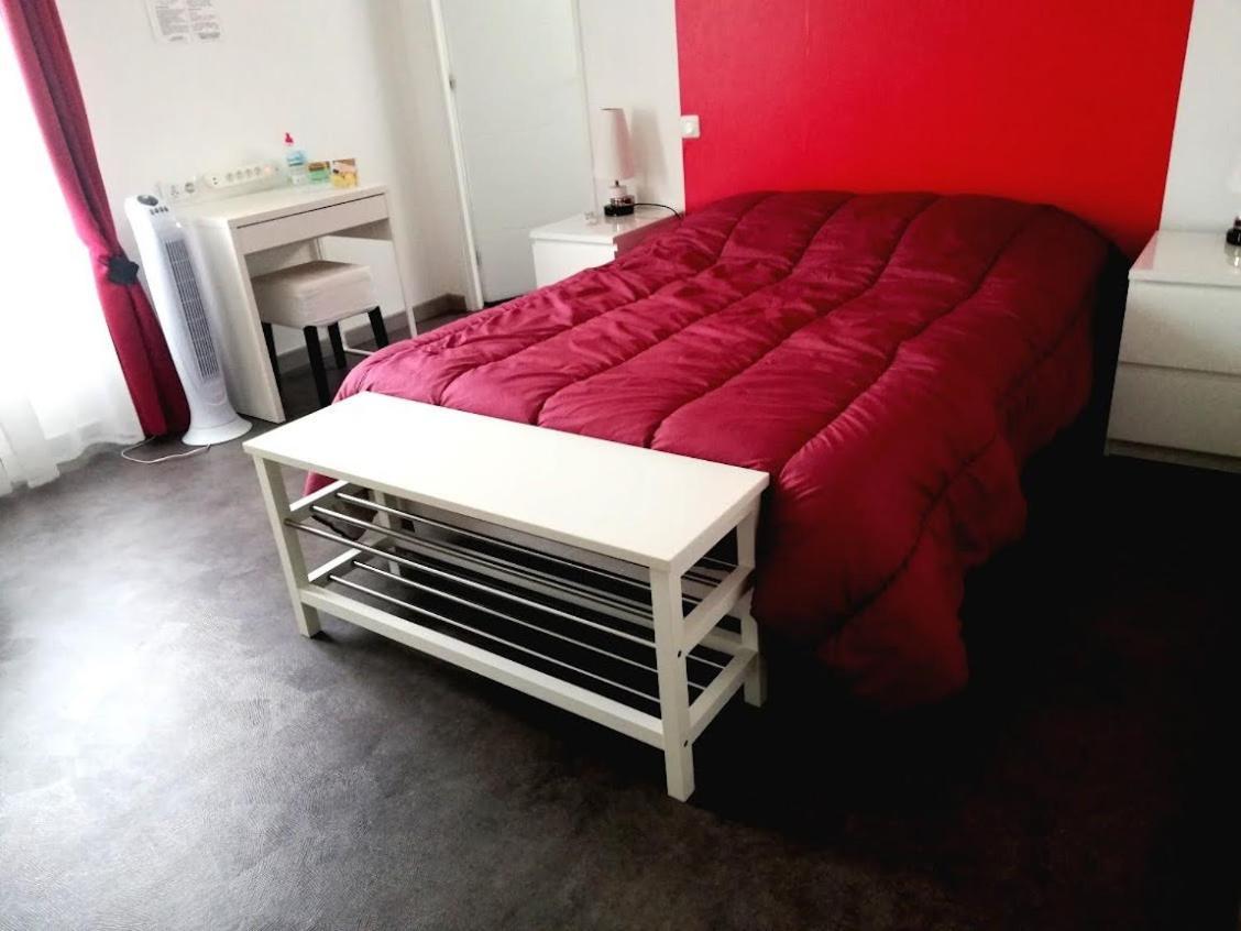 Chambre Avec Salle De Bain Privatisee Avec Petit Dejeuner Compris Auxonne Kültér fotó